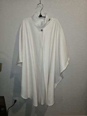 Vintage Dillard's Cream Off-White Fleece Cape Poncho Coat - One Size